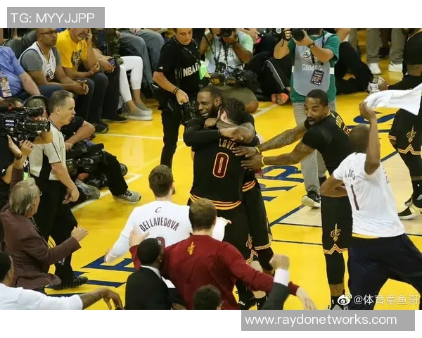 骑士与勇士总决赛第七场激战回顾98年经典对决的传奇时刻